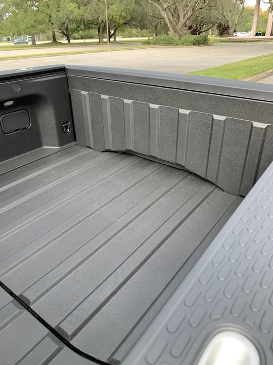 2022 Rivian R1T - Image 24 of 31