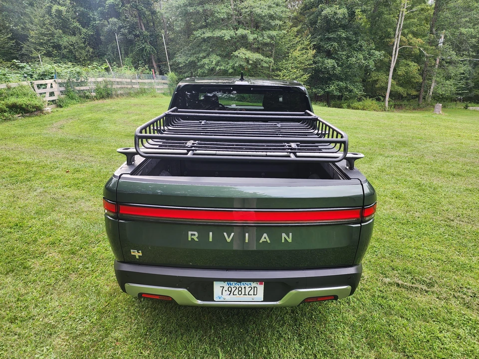 2022 Rivian R1T - Image 19 of 31