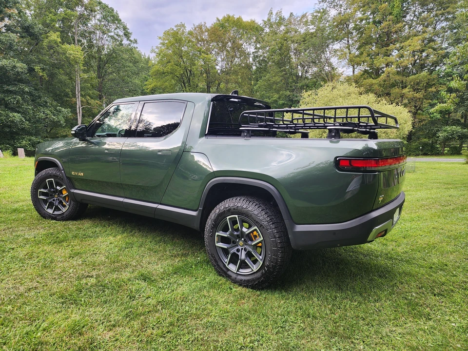 2022 Rivian R1T - Image 16 of 31