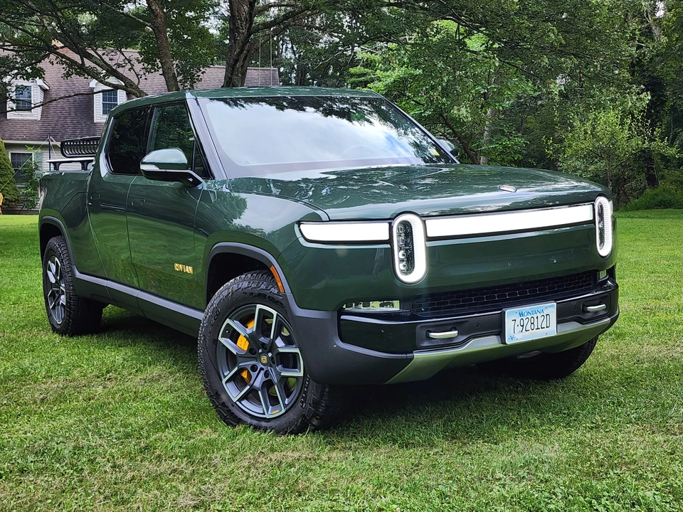 2022 Rivian R1T - Image 30 of 31