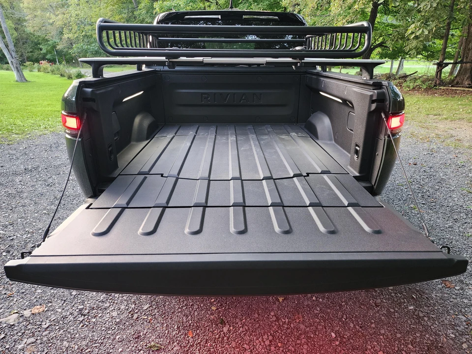 2022 Rivian R1T - Image 20 of 31