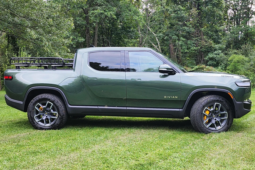 2022 Rivian R1T - Image 3 of 31