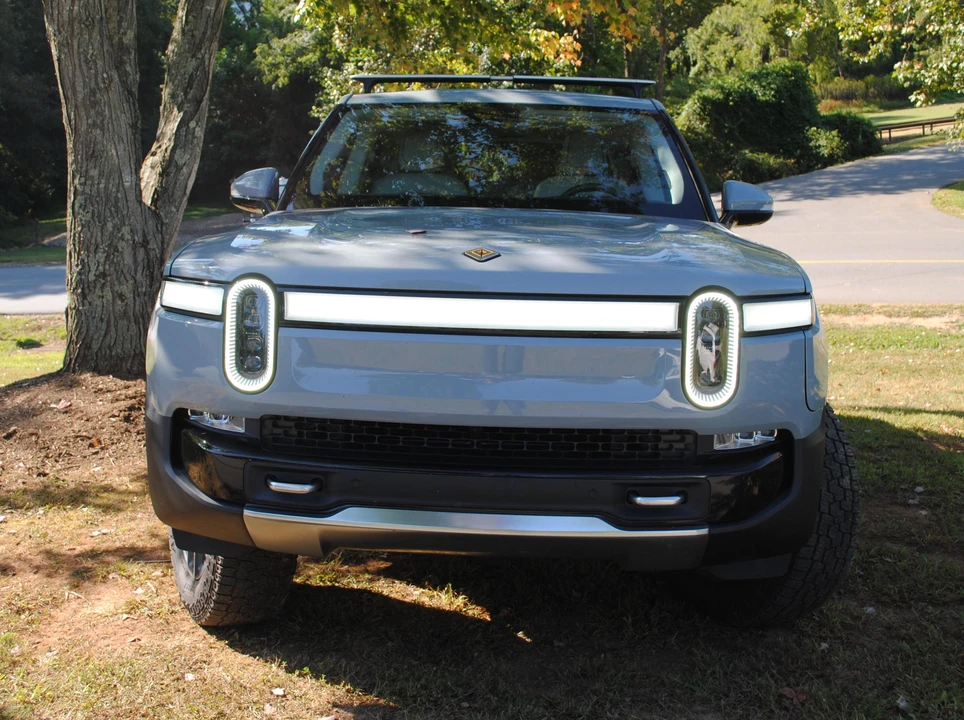 2022 Rivian R1T - Image 13 of 23