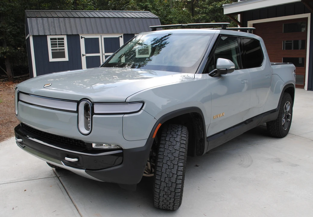 2022 Rivian R1T - Image 7 of 23
