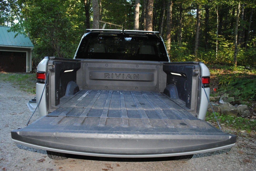 2022 Rivian R1T - Image 21 of 23