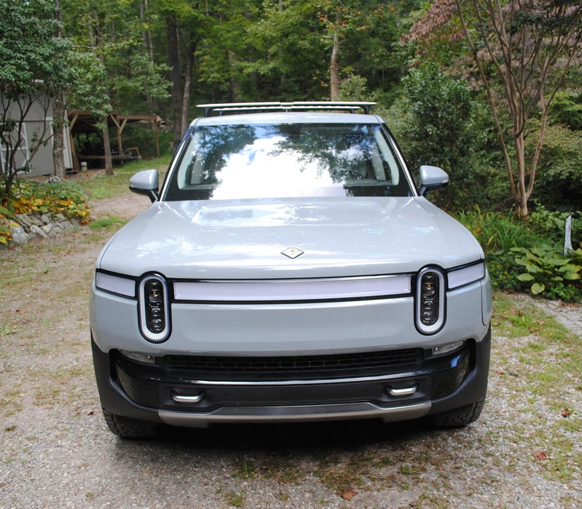 2022 Rivian R1T - Image 12 of 23