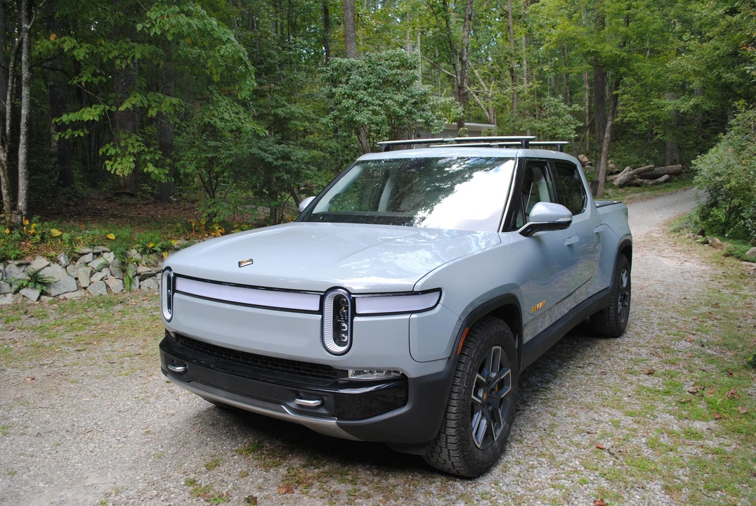 2022 Rivian R1T - Image 14 of 23