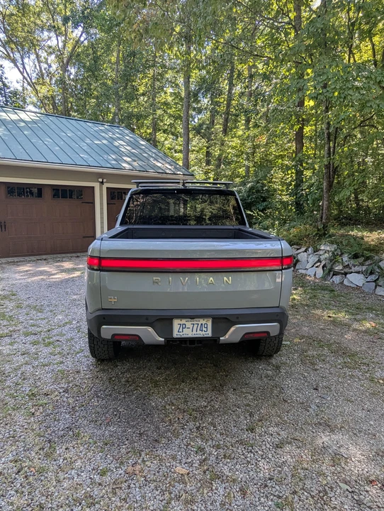 2022 Rivian R1T - Image 19 of 23