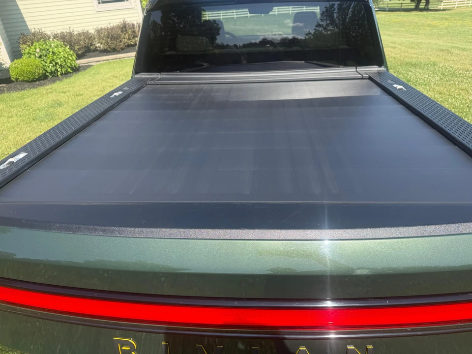 2022 Rivian R1T - Image 24 of 31