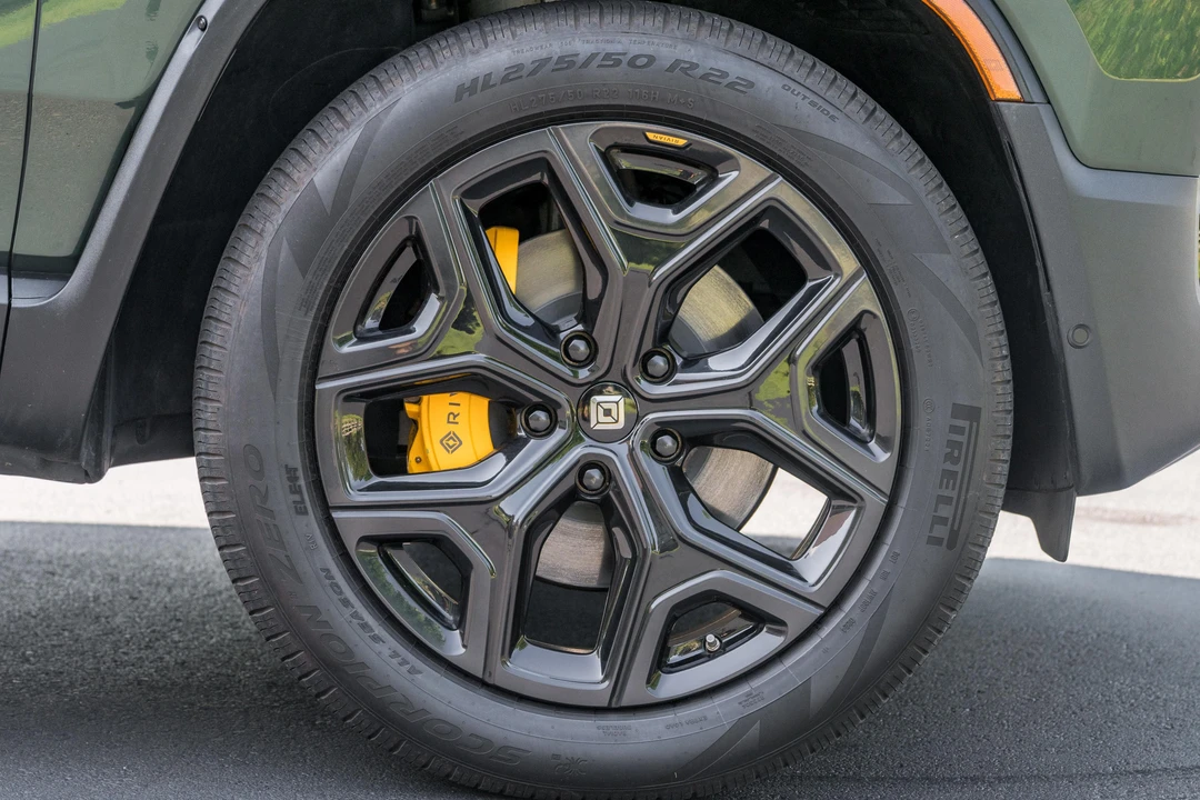 2022 Rivian R1T - Image 31 of 31