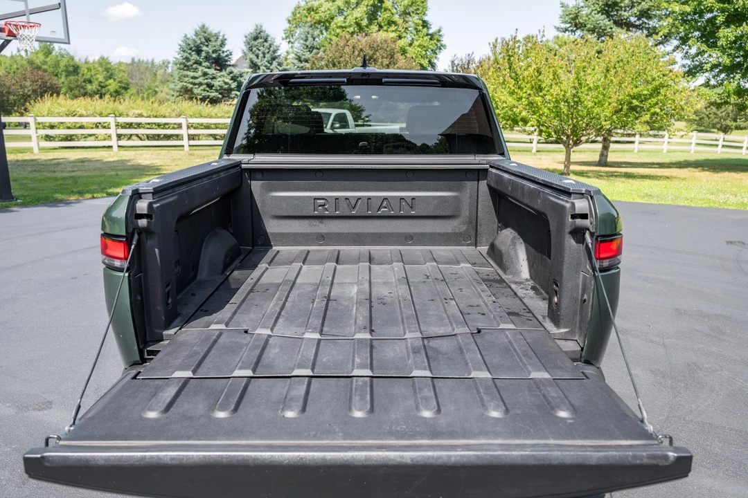 2022 Rivian R1T - Image 21 of 31