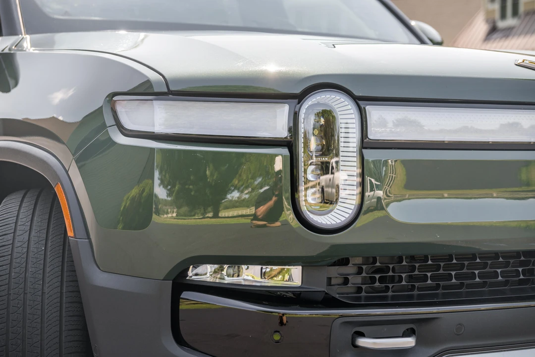 2022 Rivian R1T - Image 10 of 31