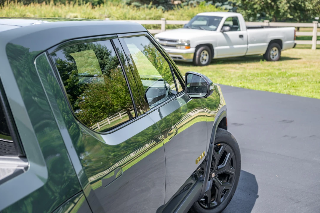 2022 Rivian R1T - Image 19 of 31