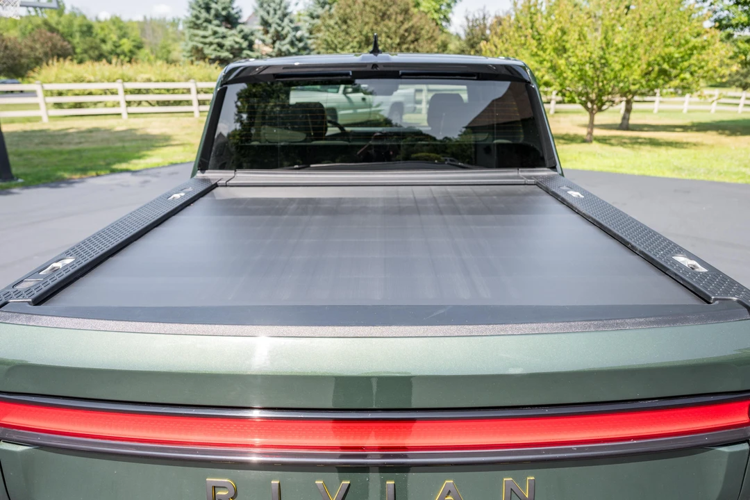2022 Rivian R1T - Image 15 of 31