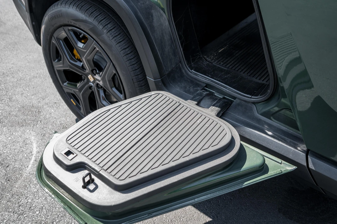 2022 Rivian R1T - Image 27 of 31