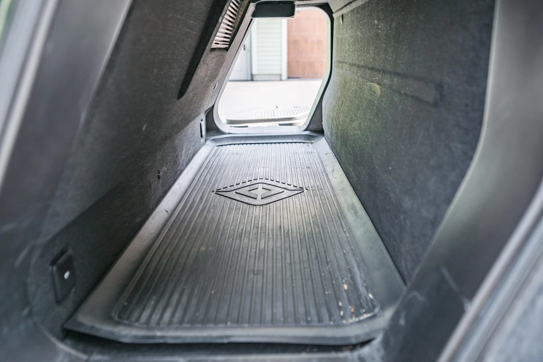 2022 Rivian R1T - Image 25 of 31