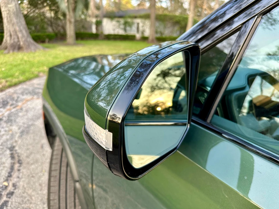 2022 Rivian R1T - Image 25 of 31