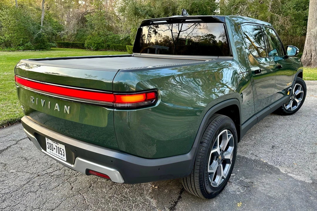 2022 Rivian R1T - Image 4 of 31