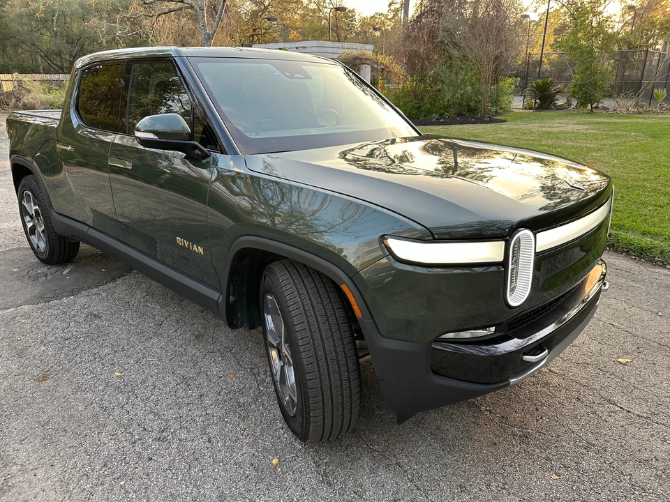 2022 Rivian R1T - Image 21 of 31