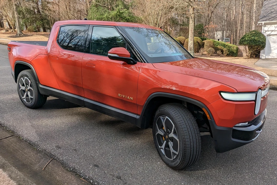 2022 Rivian R1T - Image 3 of 31