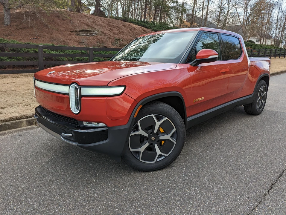 2022 Rivian R1T - Image 7 of 31