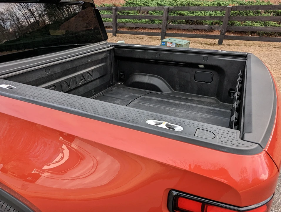 2022 Rivian R1T - Image 20 of 31
