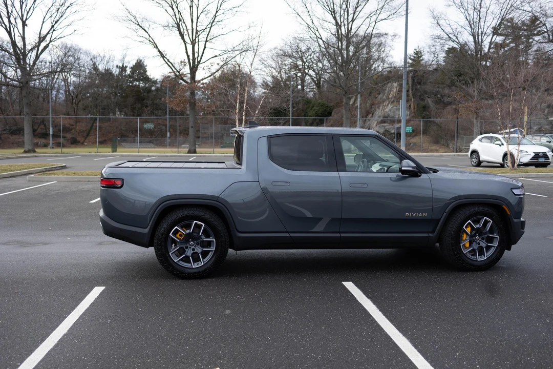 2022 Rivian R1T - Image 29 of 31