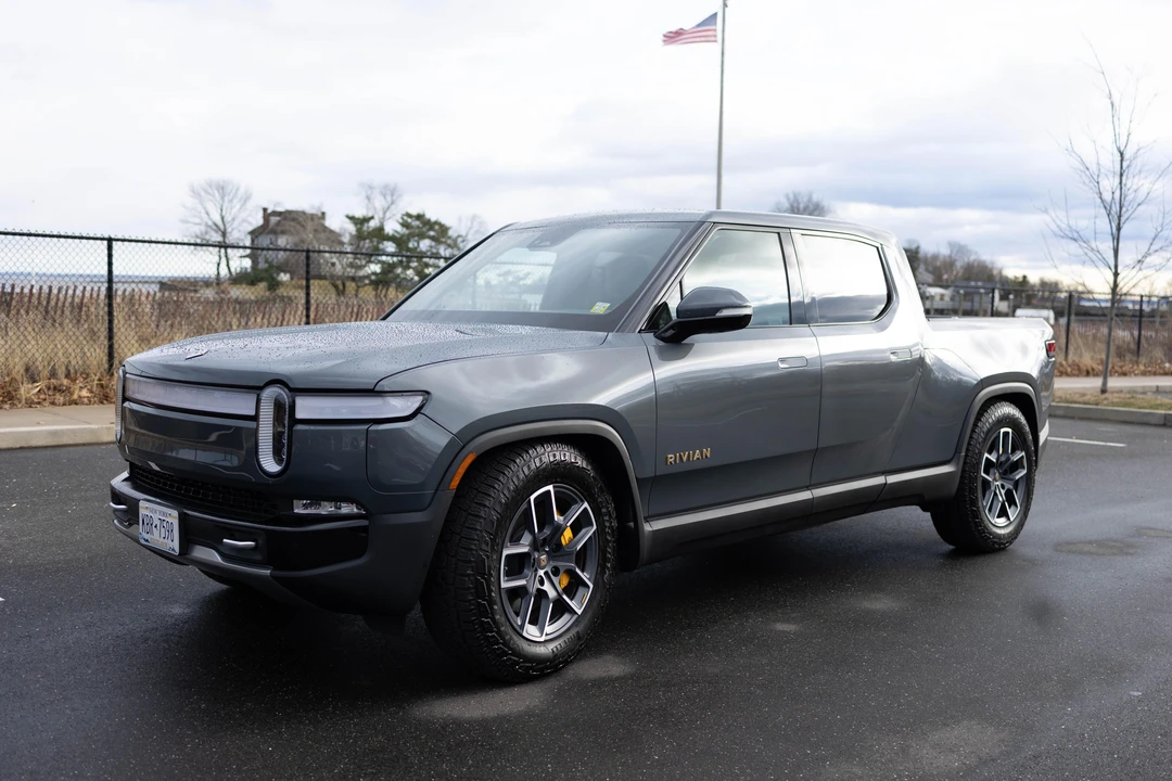 2022 Rivian R1T - Image 12 of 31