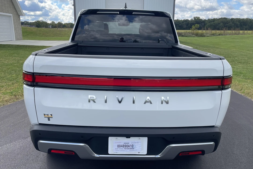 2022 Rivian R1T - Image 5 of 31