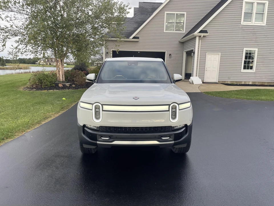 2022 Rivian R1T - Image 6 of 31