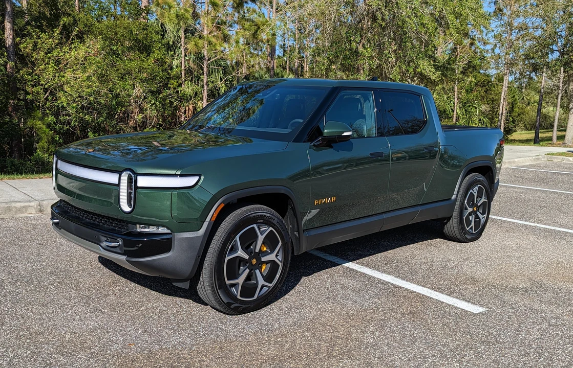 2022 Rivian R1T - Image 8 of 31