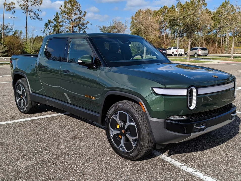 2022 Rivian R1T - Image 14 of 31