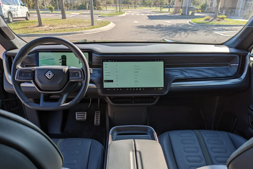 2022 Rivian R1T - Image 26 of 31
