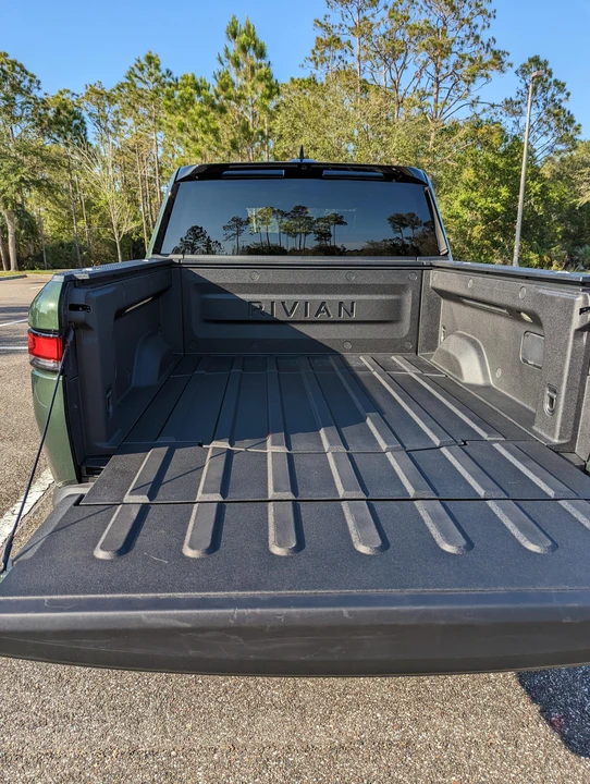 2022 Rivian R1T - Image 20 of 31