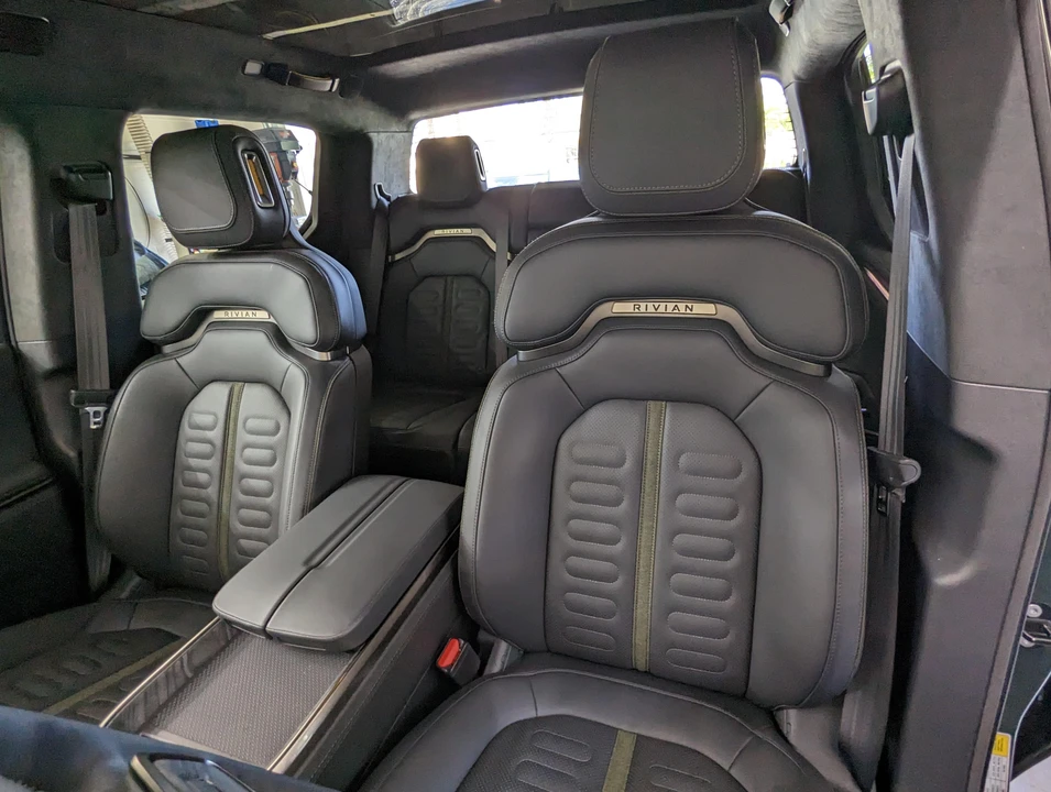 2022 Rivian R1T - Image 30 of 31