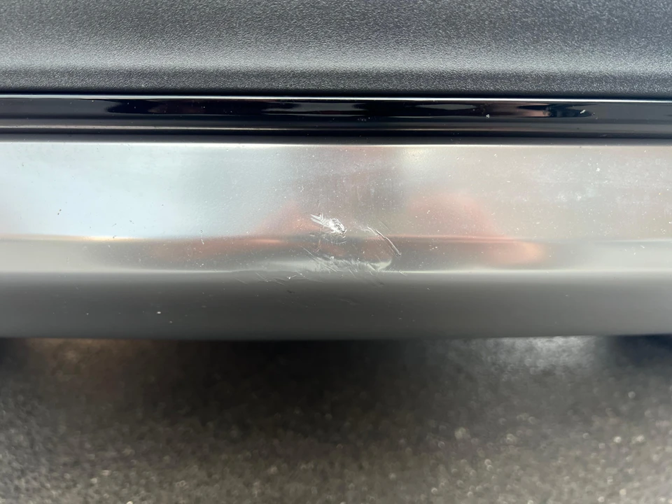 2022 Rivian R1T - Image 29 of 31