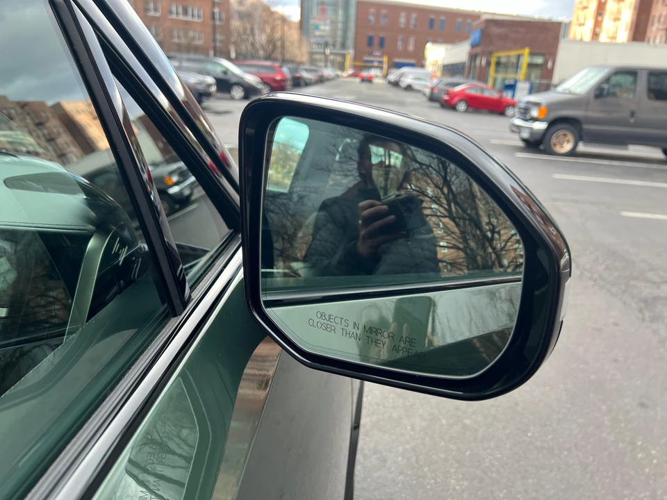2022 Rivian R1T - Image 27 of 31