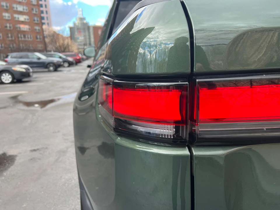 2022 Rivian R1T - Image 17 of 31