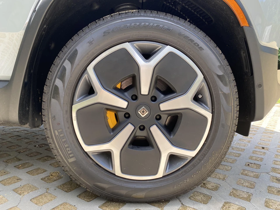 2022 Rivian R1T - Image 21 of 31