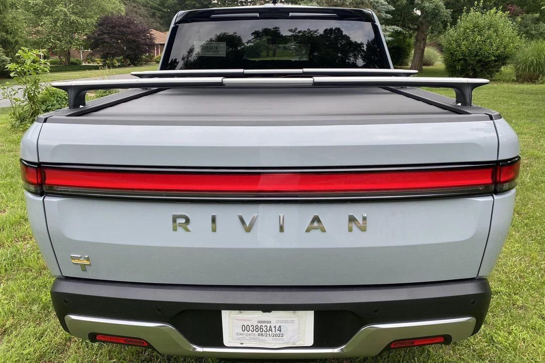 2022 Rivian R1T - Image 5 of 31