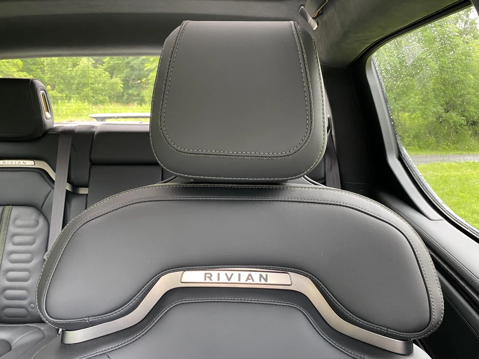 2022 Rivian R1T - Image 29 of 31