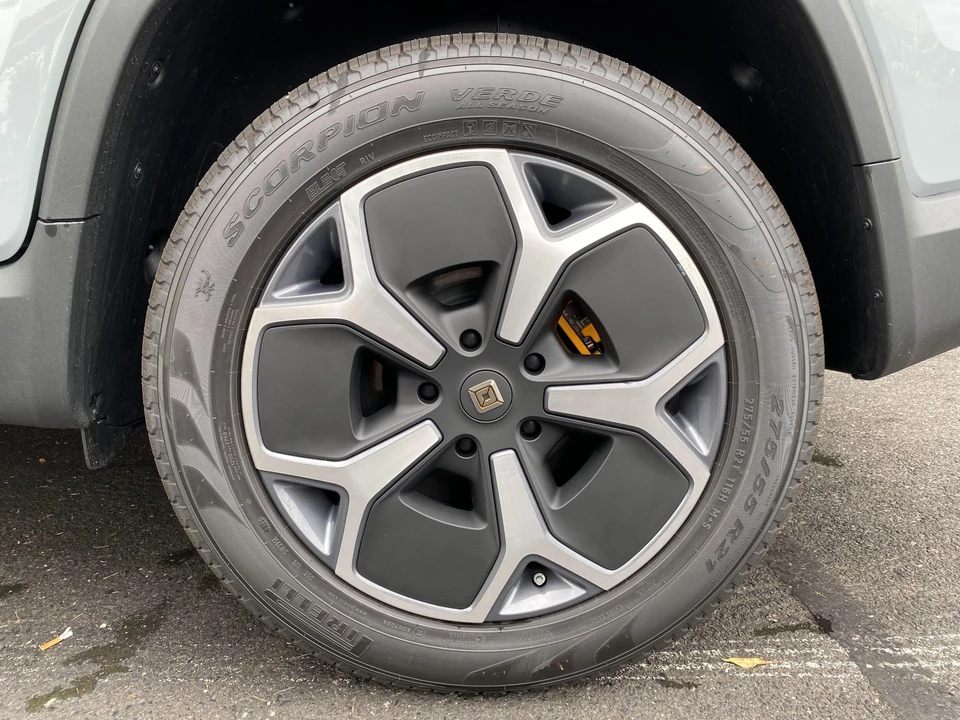 2022 Rivian R1T - Image 23 of 31