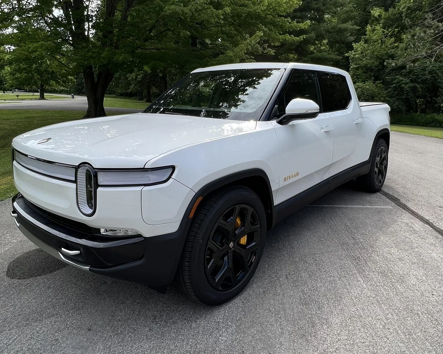 2022 Rivian R1T - Image 8 of 31