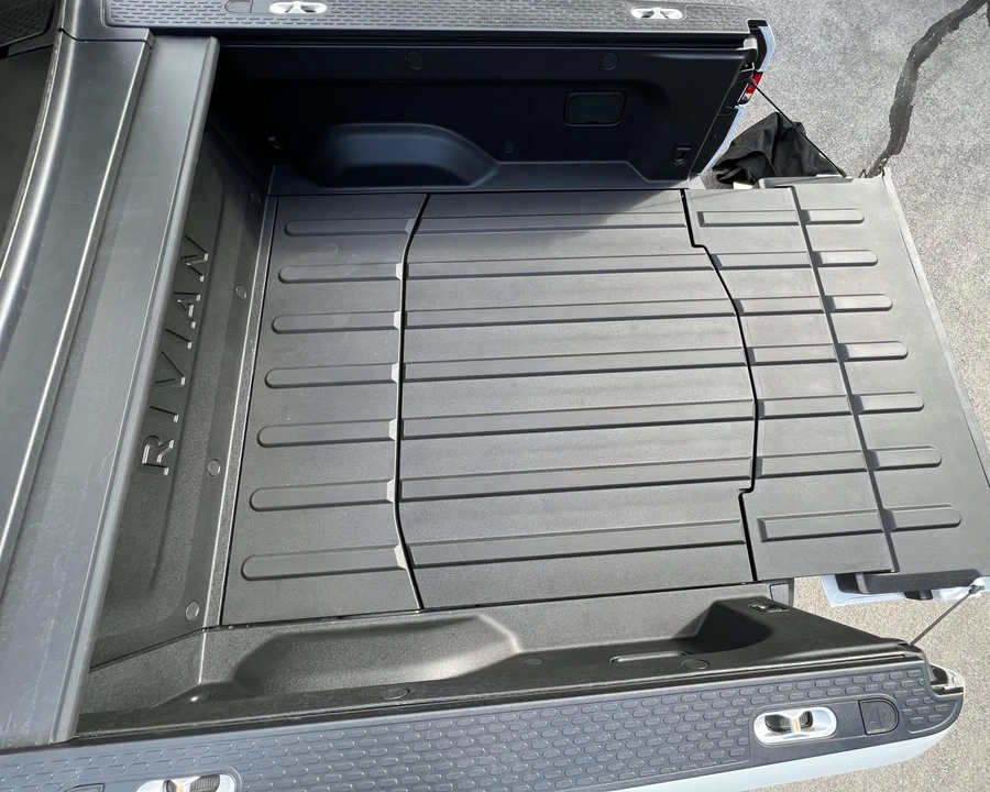 2022 Rivian R1T - Image 31 of 31
