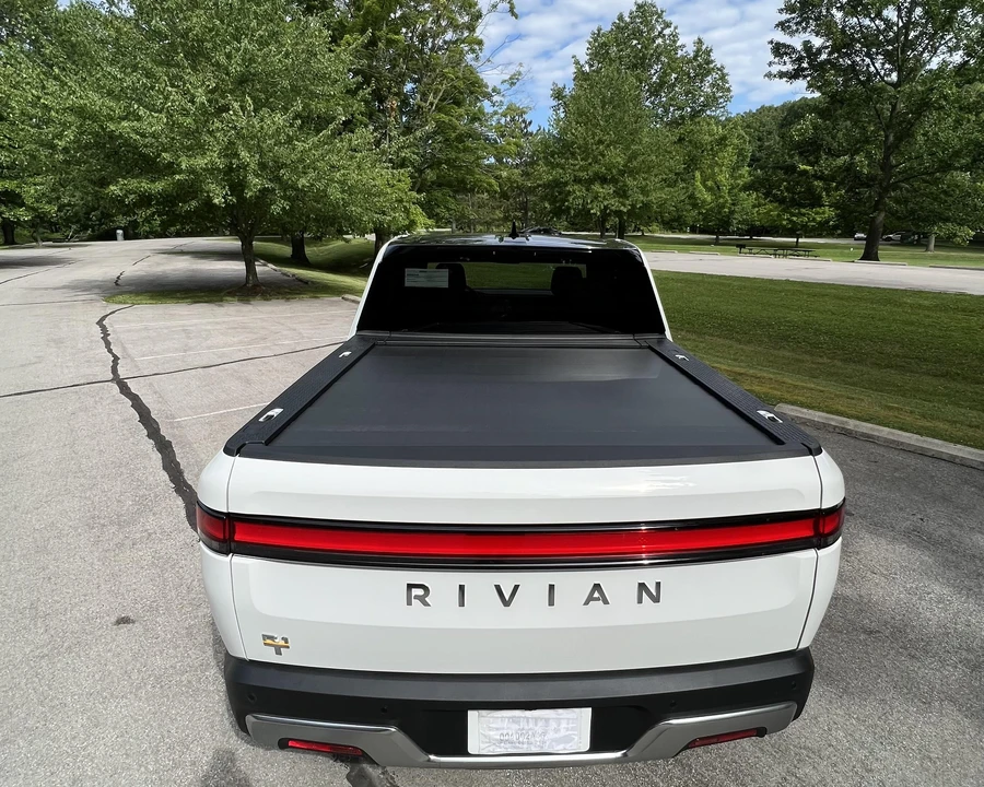 2022 Rivian R1T - Image 12 of 31