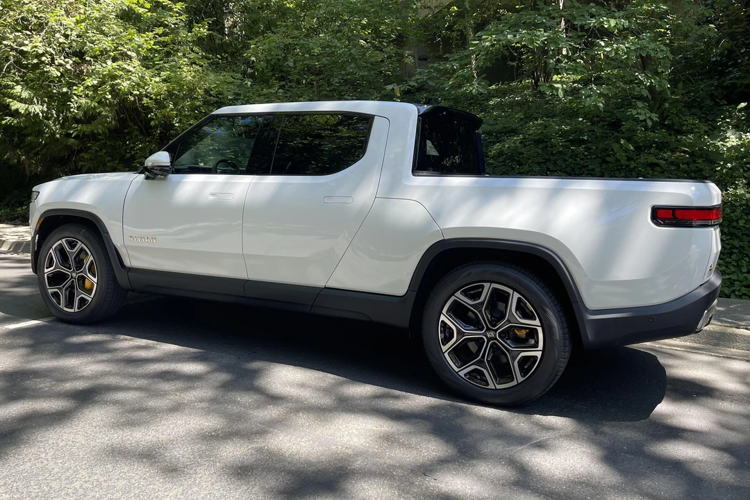 2022 Rivian R1T - Image 4 of 5