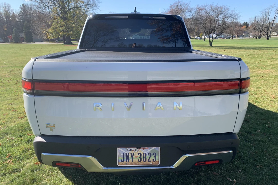 2022 Rivian R1T - Image 5 of 31