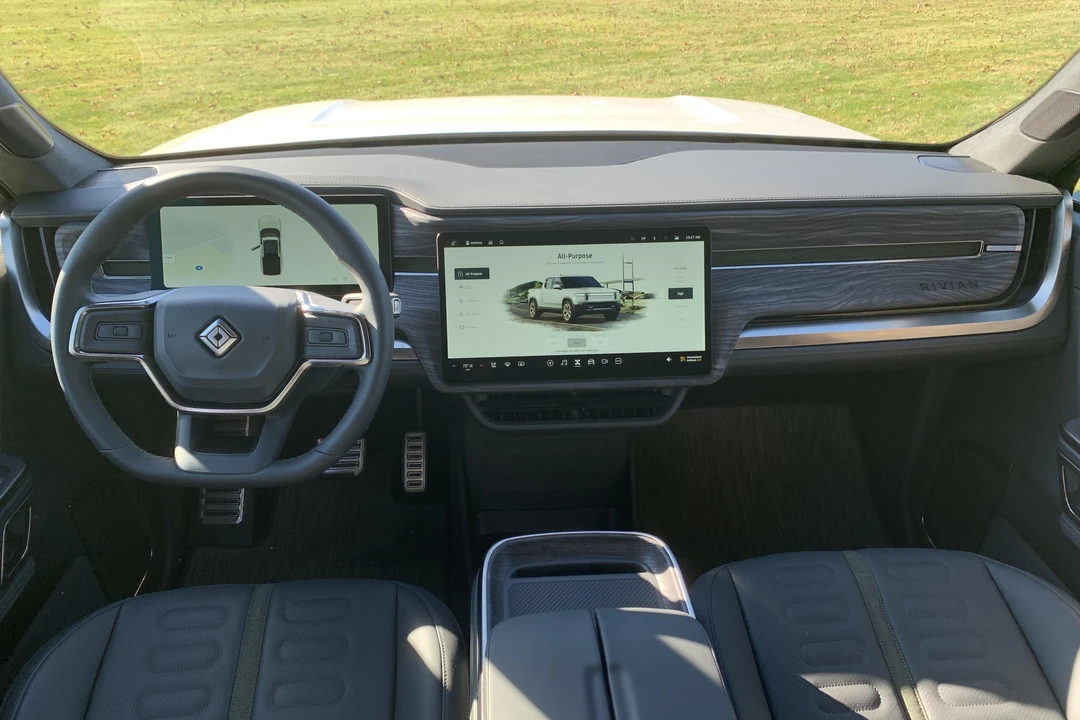 2022 Rivian R1T - Image 29 of 31