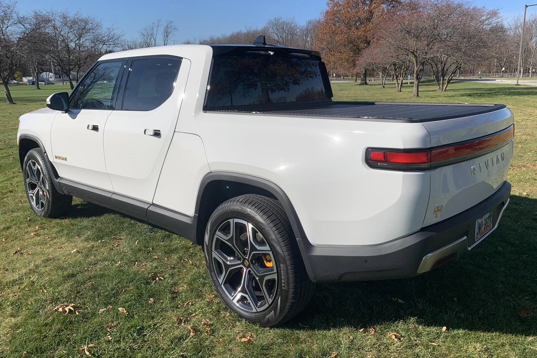2022 Rivian R1T - Image 4 of 31