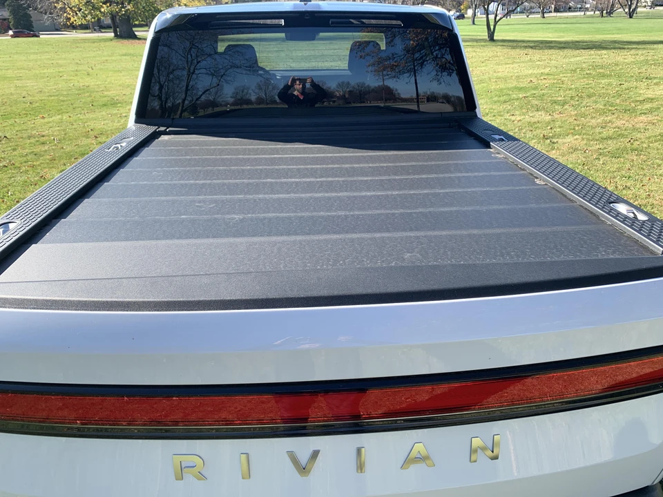 2022 Rivian R1T - Image 20 of 31